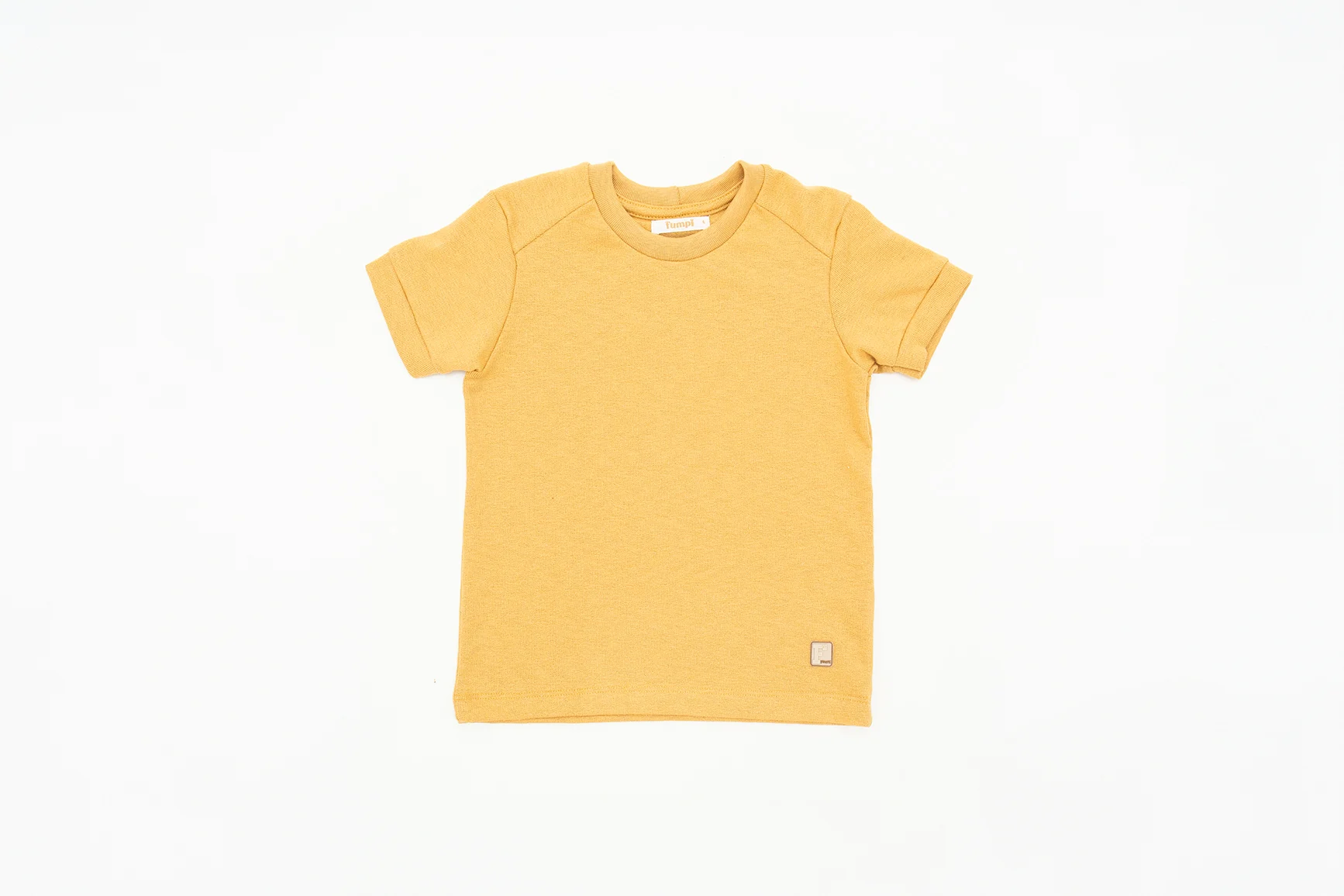 AMARELO